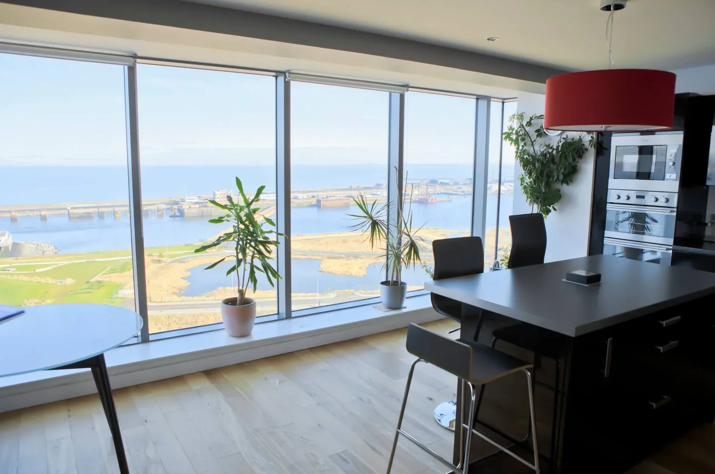 Flat Western Harbour View in City of Edinburgh