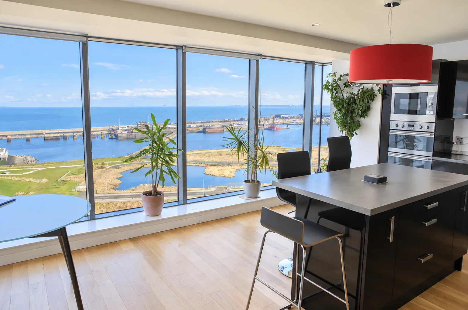 Flat Western Harbour View in City of Edinburgh