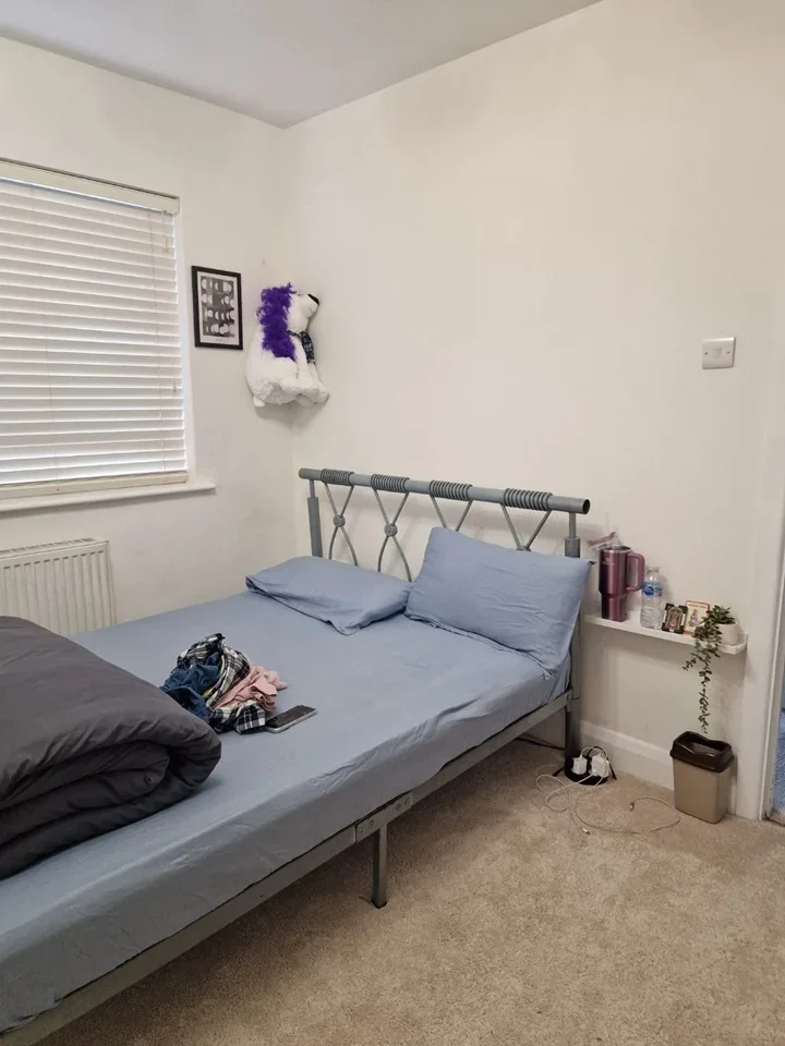 Room Otley Drive in Greater London