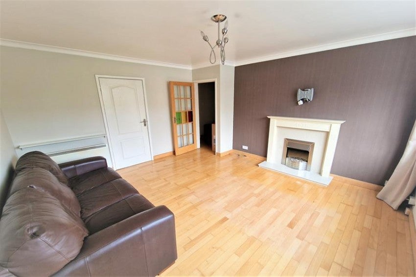 Flat Woods Close in Ollerton