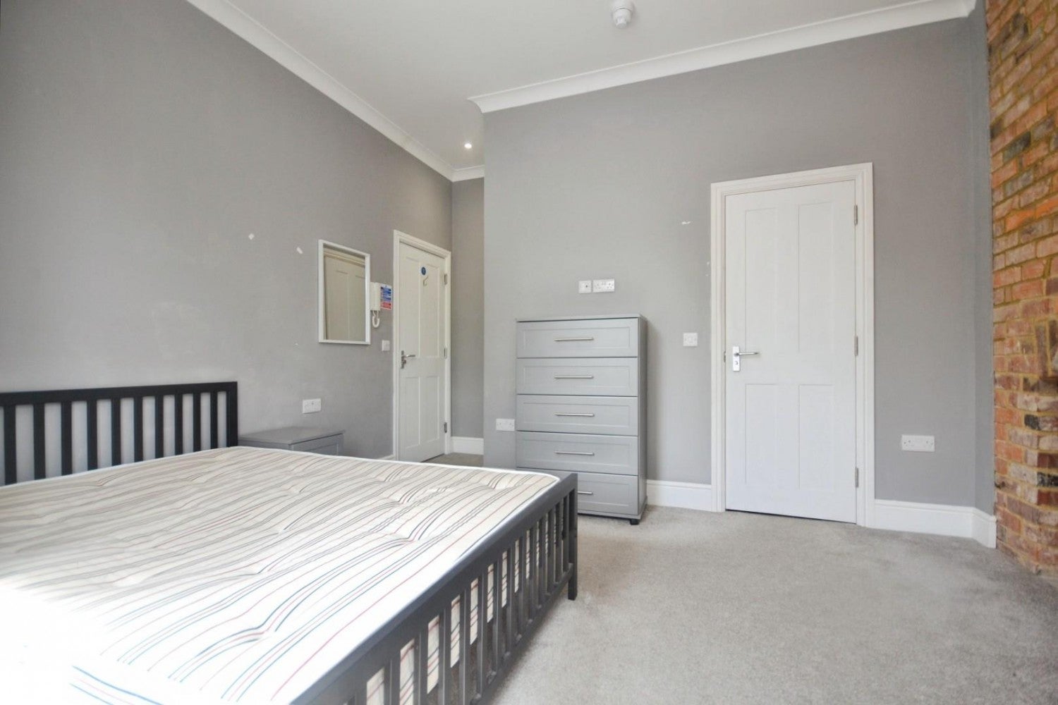 Flat Addington Road in Reading