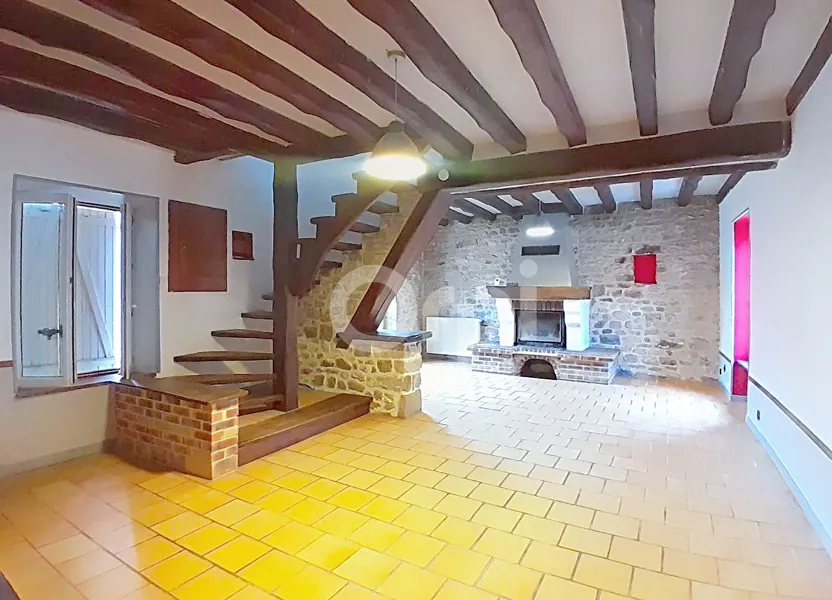 Flat D 637 in Fleury-en-Bière
