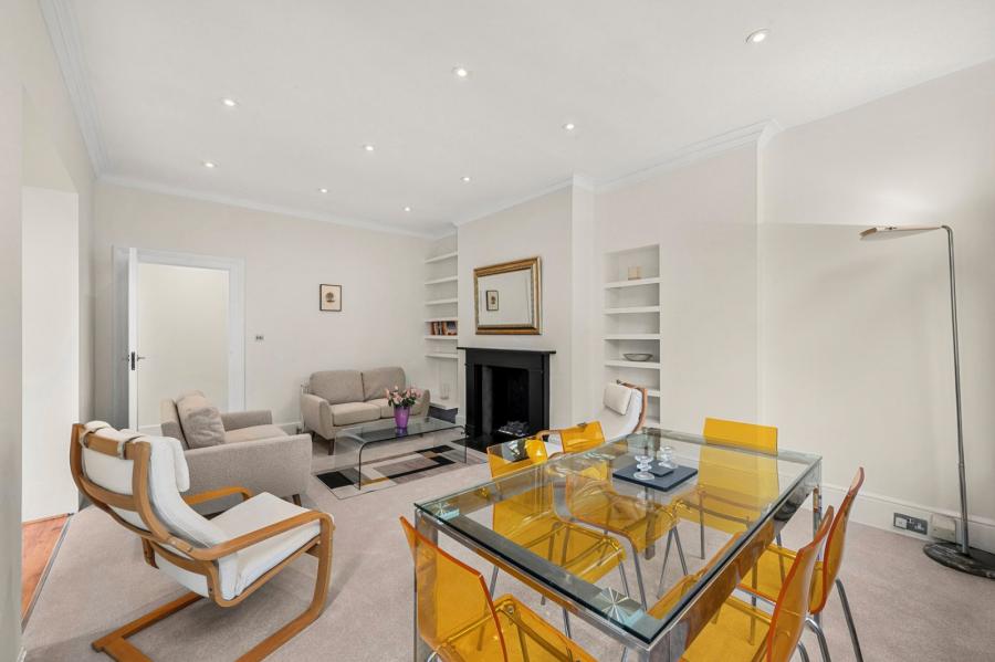 Flat Blenheim Terrace in City of Westminster