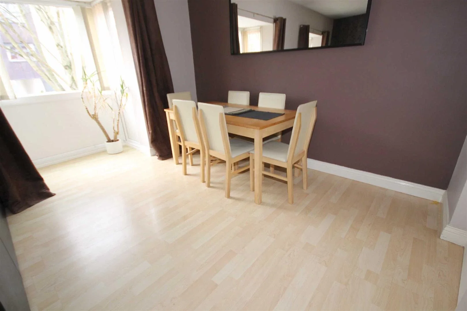 Flat Conway Road in Cardiff