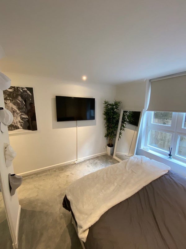 Flat Henderson Place in City of Edinburgh