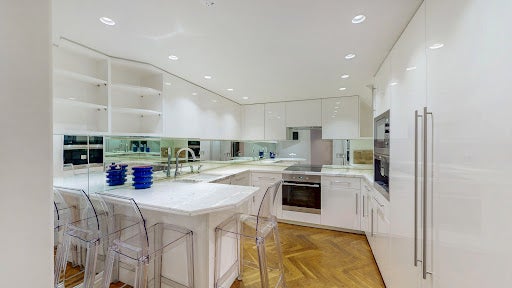 Flat Cadogan Square in Greater London