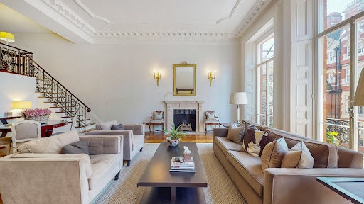 Flat Cadogan Square in Greater London