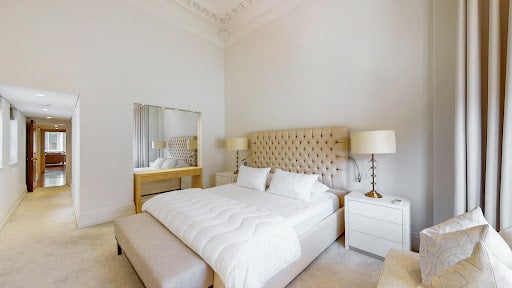 Flat Cadogan Square in Greater London