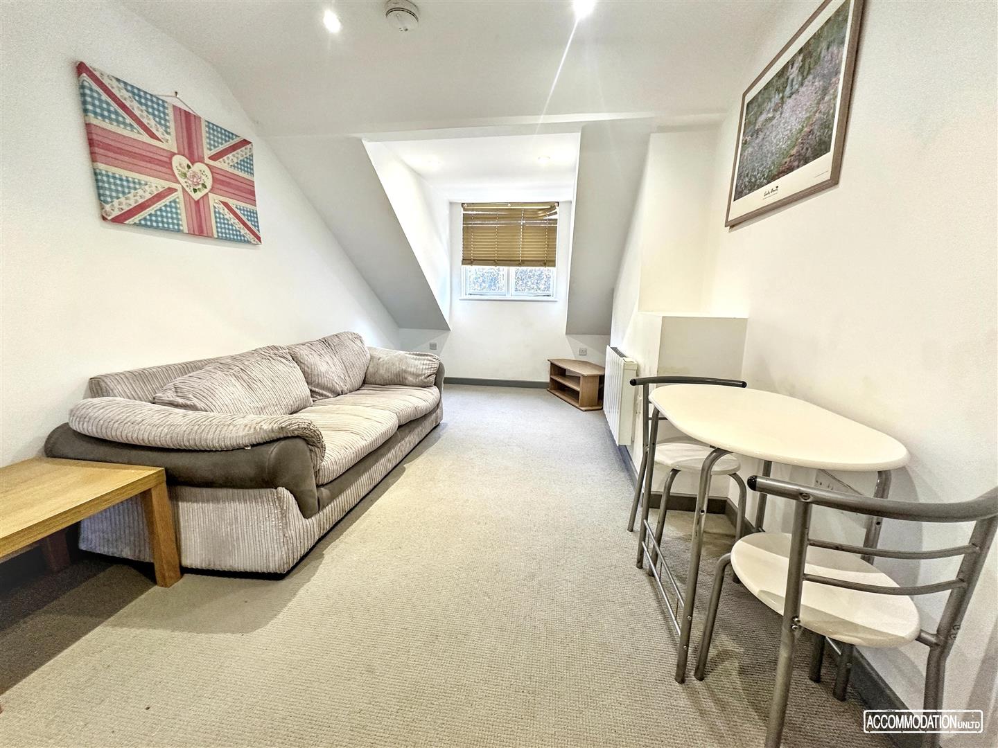Flat Rodney Place in Bristol