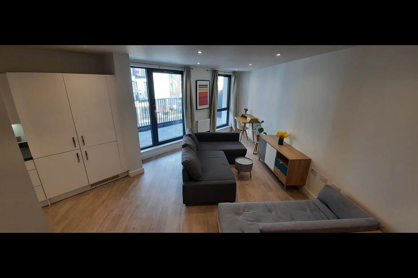 Flat Sutherland Road in Greater London