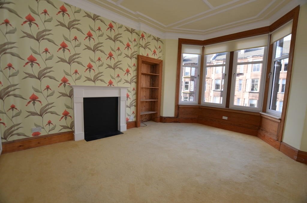 Flat Novar Drive in Glasgow
