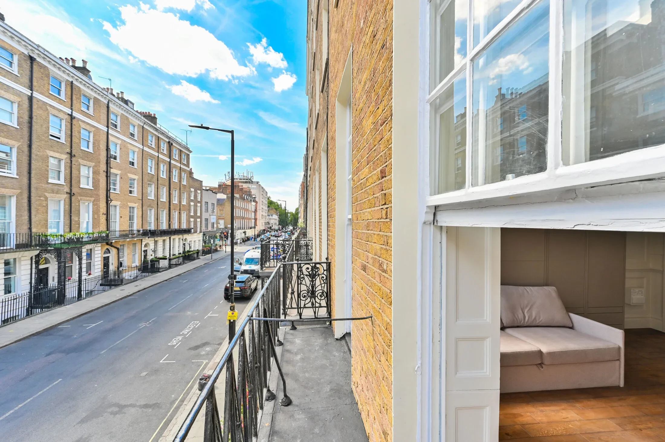 Flat Upper Berkeley Street in City of Westminster