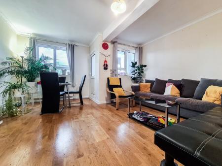 Flat Robert Street in Greater London