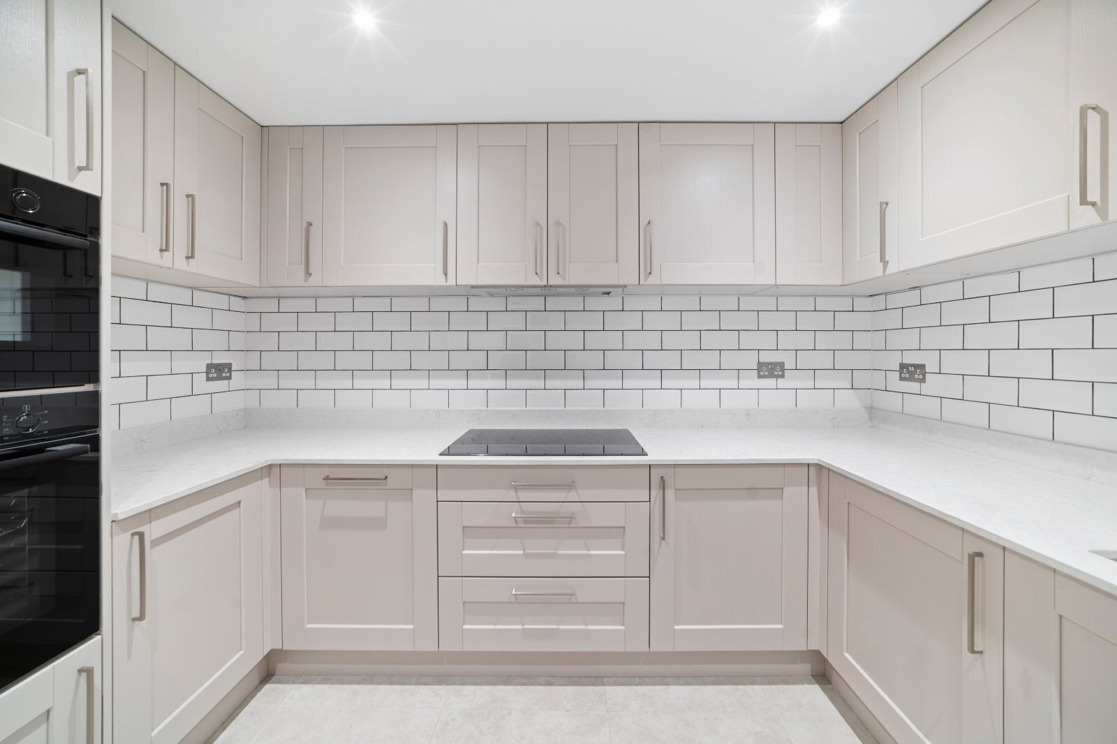Flat Old Brompton Road in Greater London