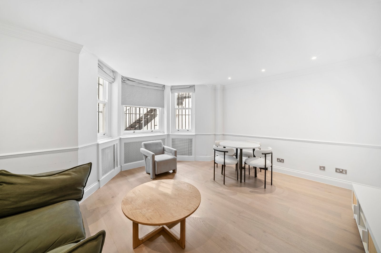 Flat Old Brompton Road in Greater London