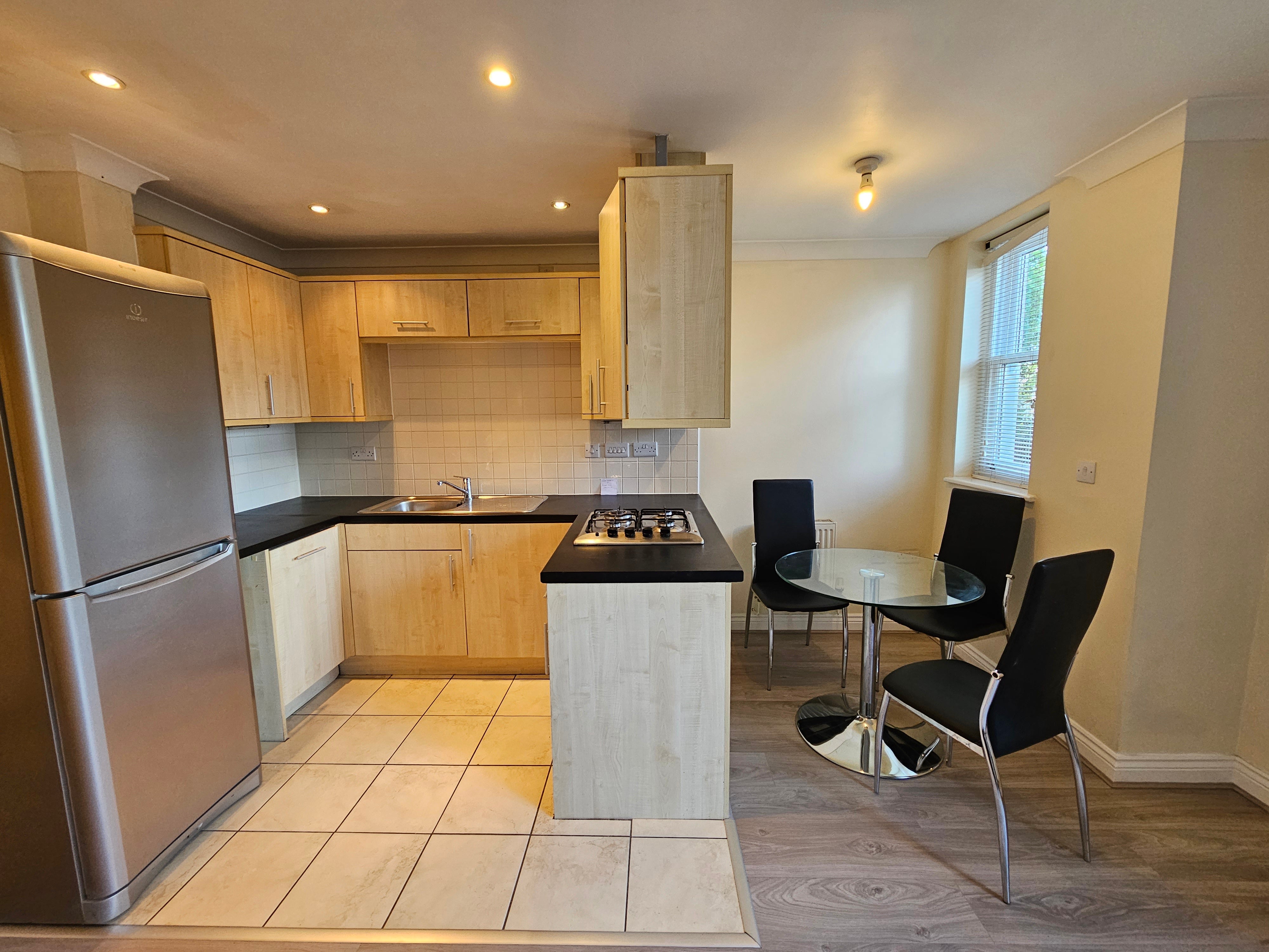 Flat Padmore Court in Leamington