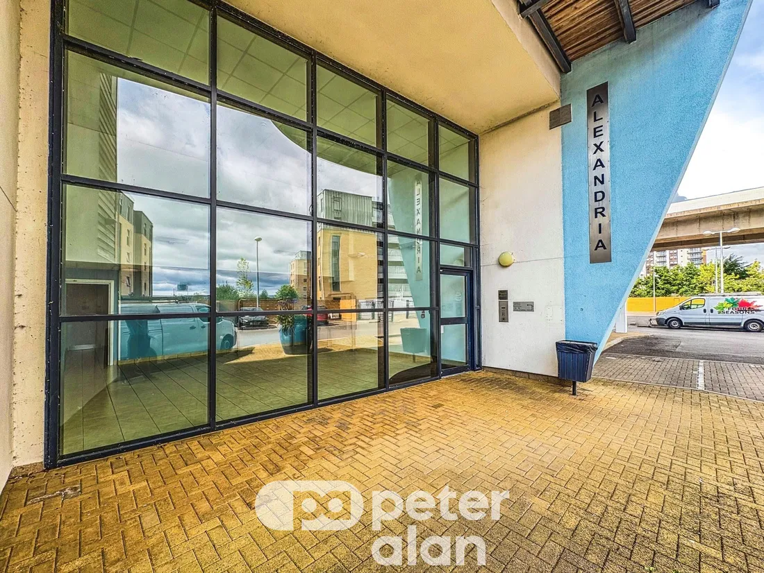 Flat Cogan Spur in Cardiff