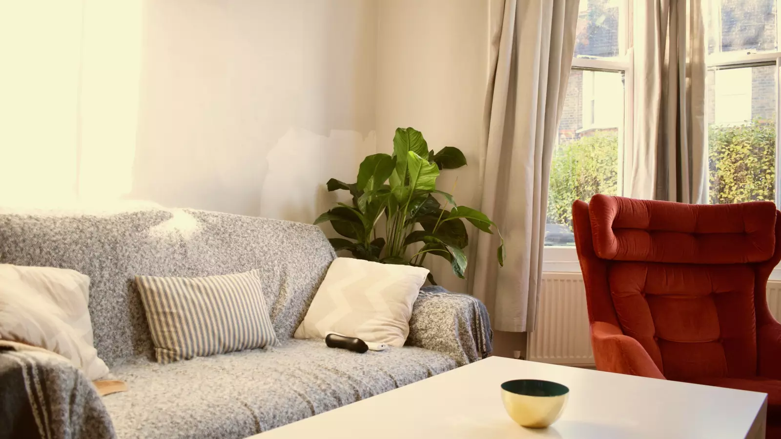 Flat Lawton Road in Greater London