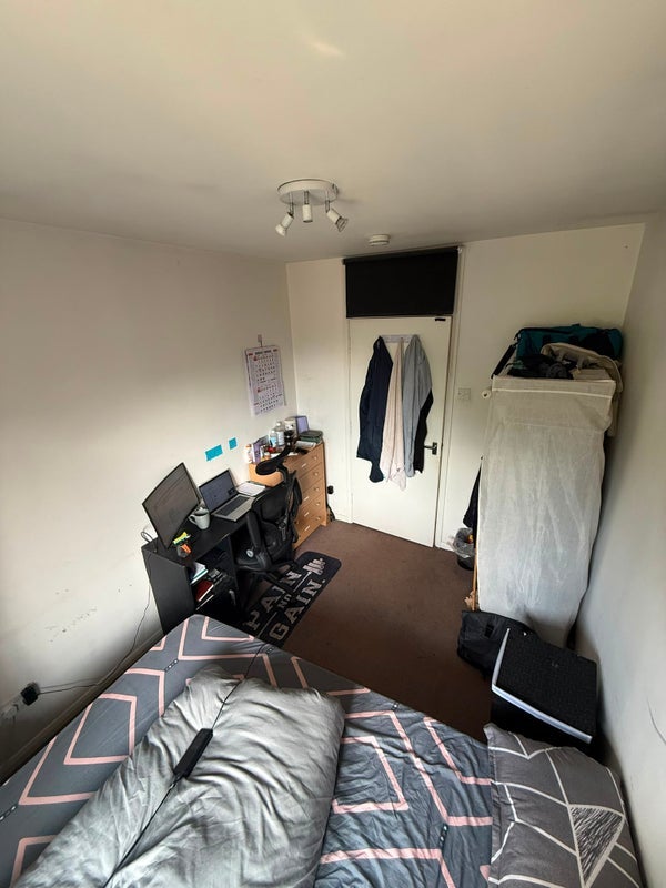Room Rotherhithe New Road in Greater London