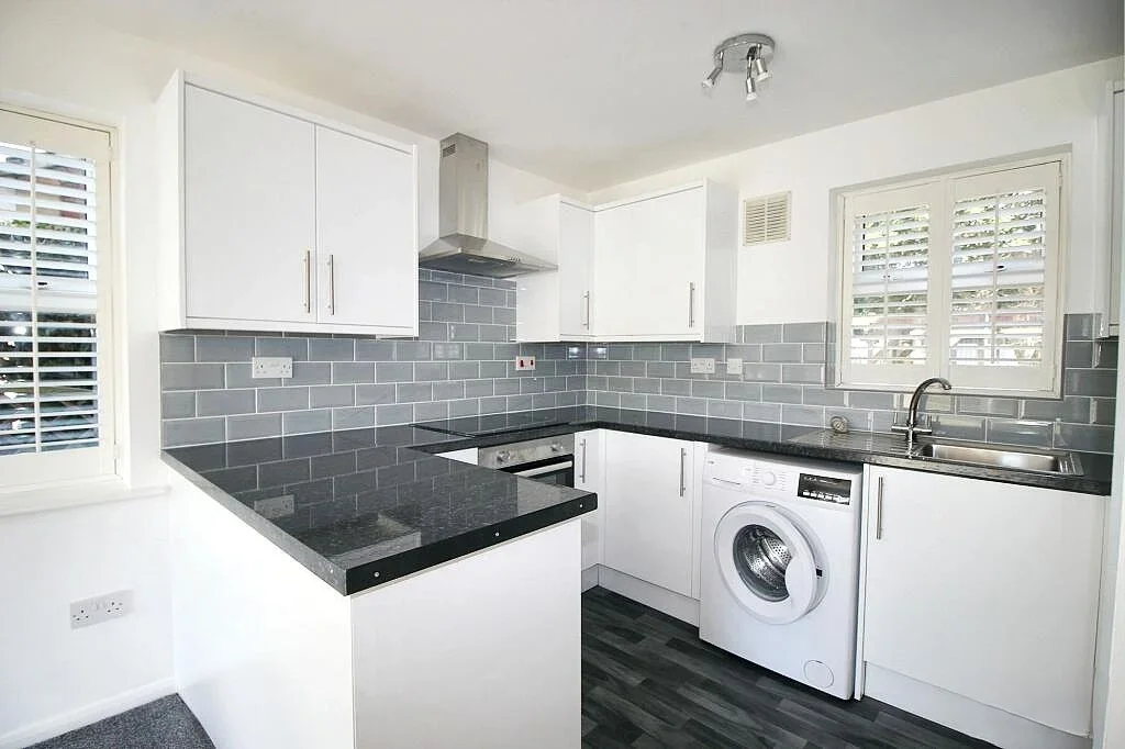 Flat Dudley Close in Grays