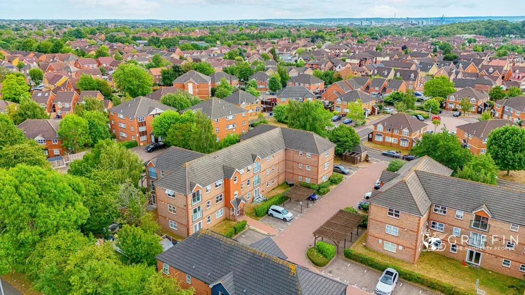 Flat Dudley Close in Grays