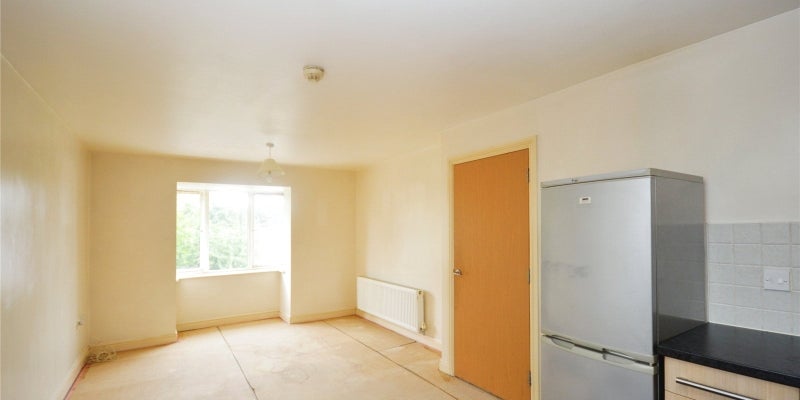Flat New Chester Road in New Ferry