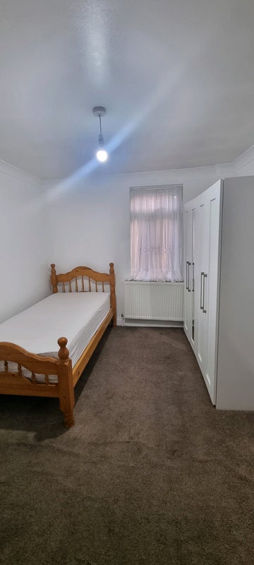 Room Katherine Road in Greater London