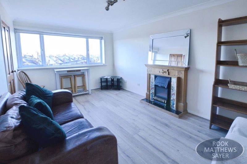 Flat Coniston Avenue in Newcastle upon Tyne