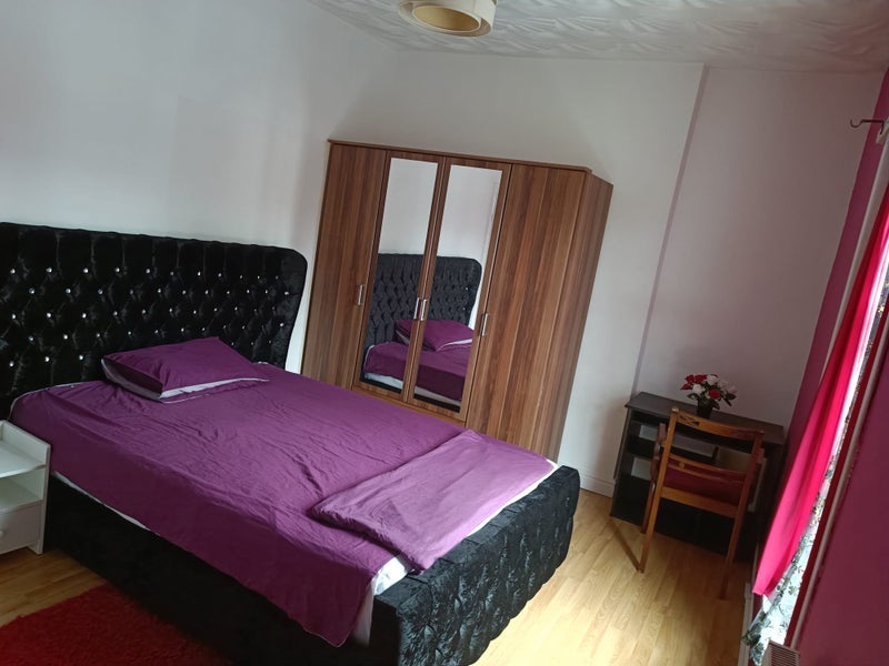 Room Playfair Street in Manchester