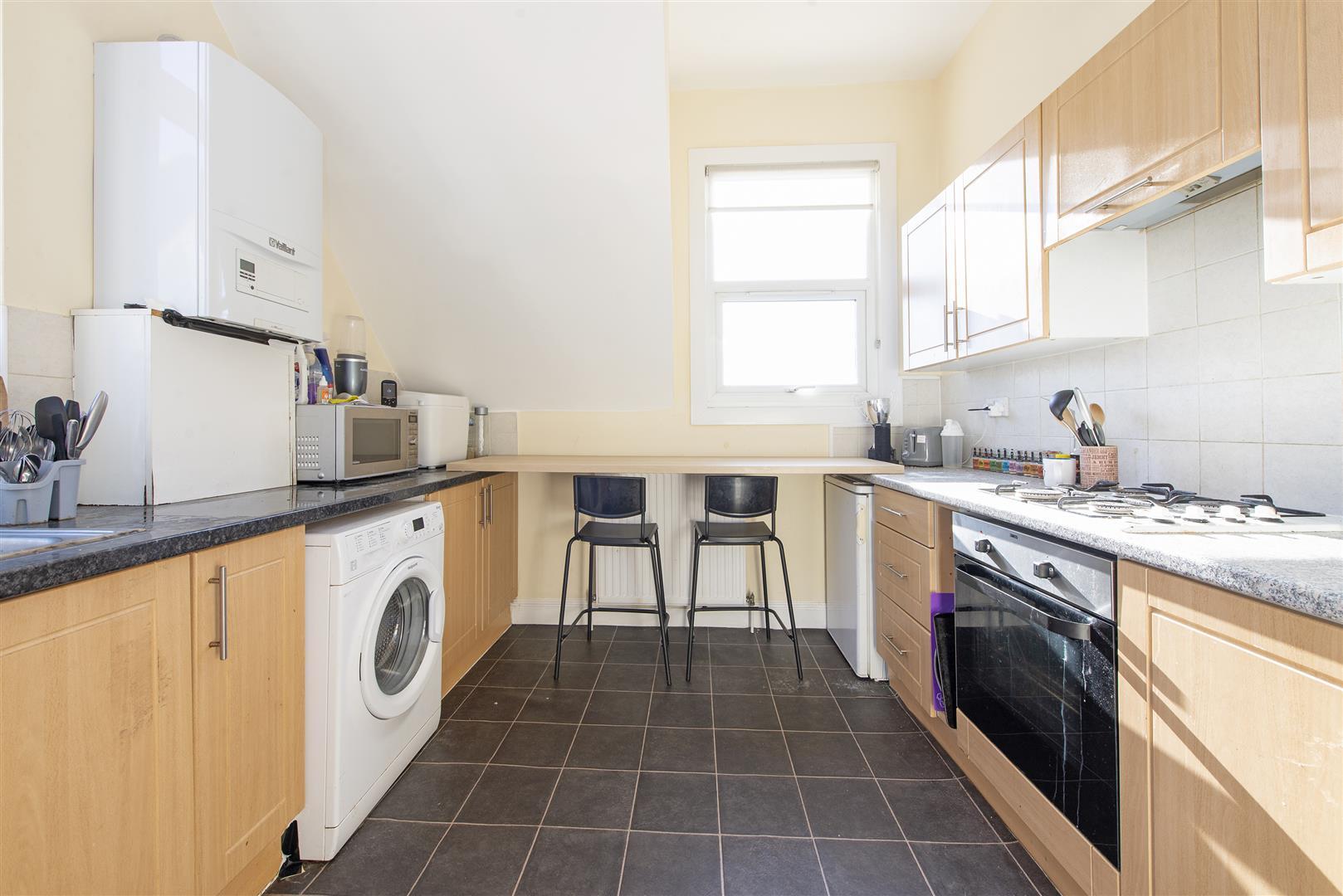 Flat West End Lane in Greater London