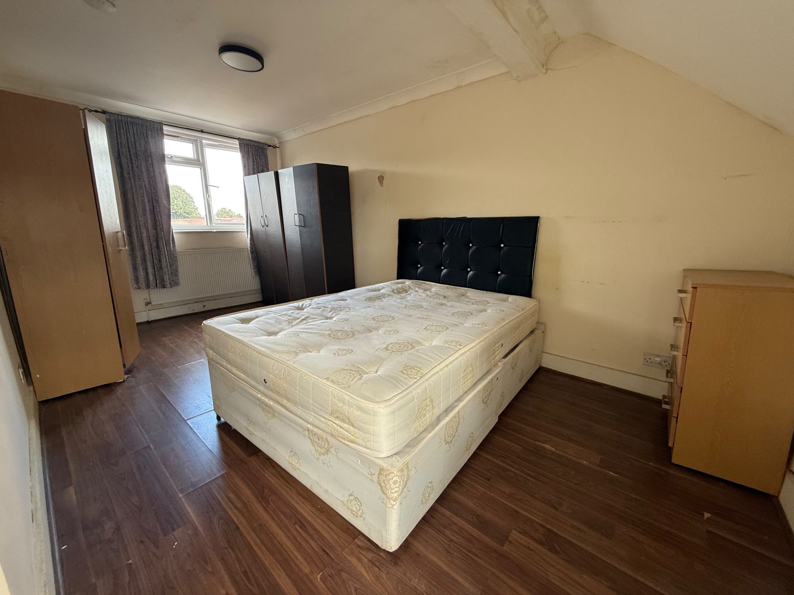 Flat Regina Road in Greater London