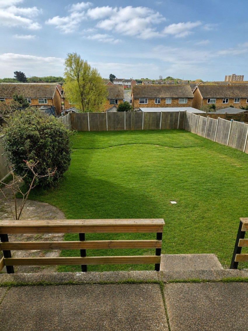Room De La Warr Road in Rother