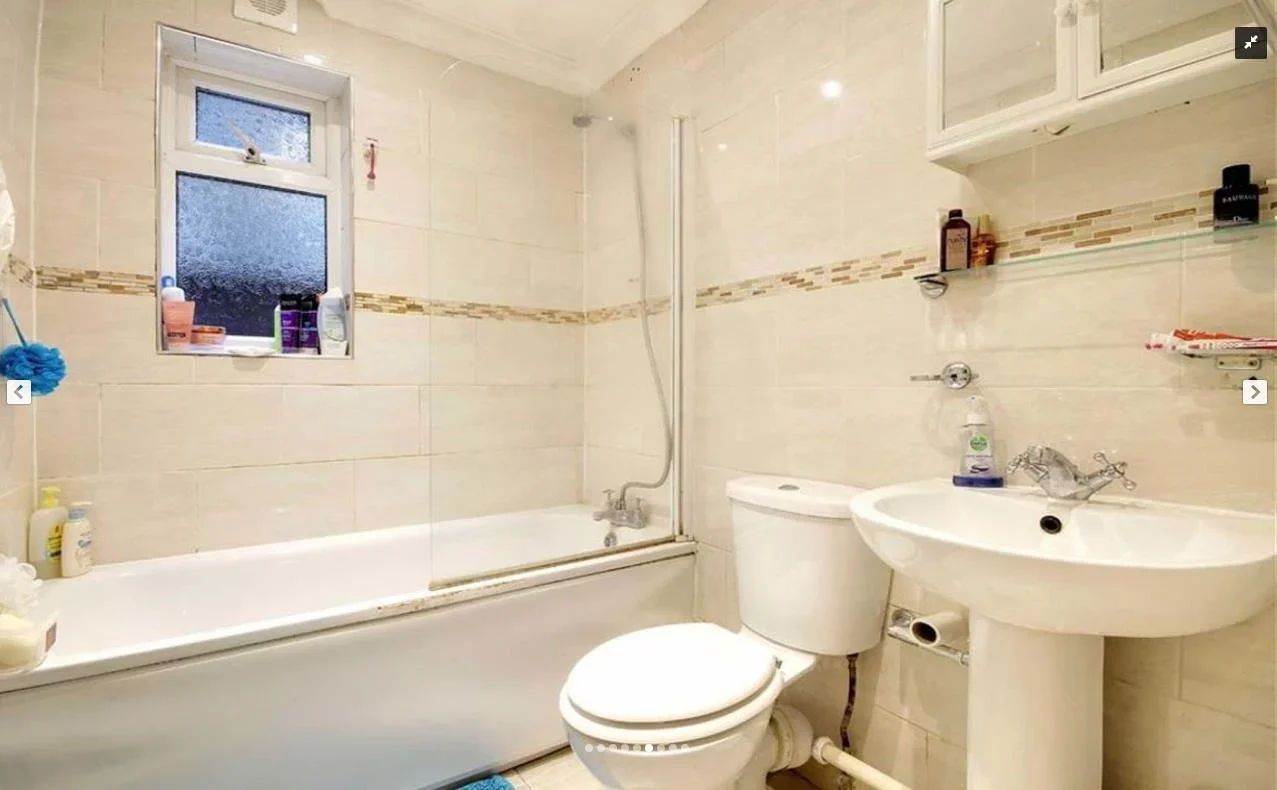 Flat Claude Road in Greater London