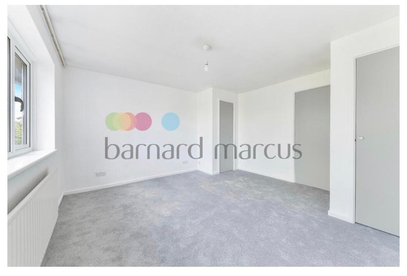 Room Selborne Road in Greater London