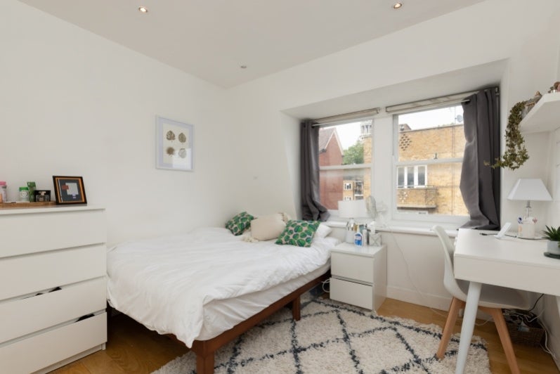 Flat Gaskin Street in Greater London