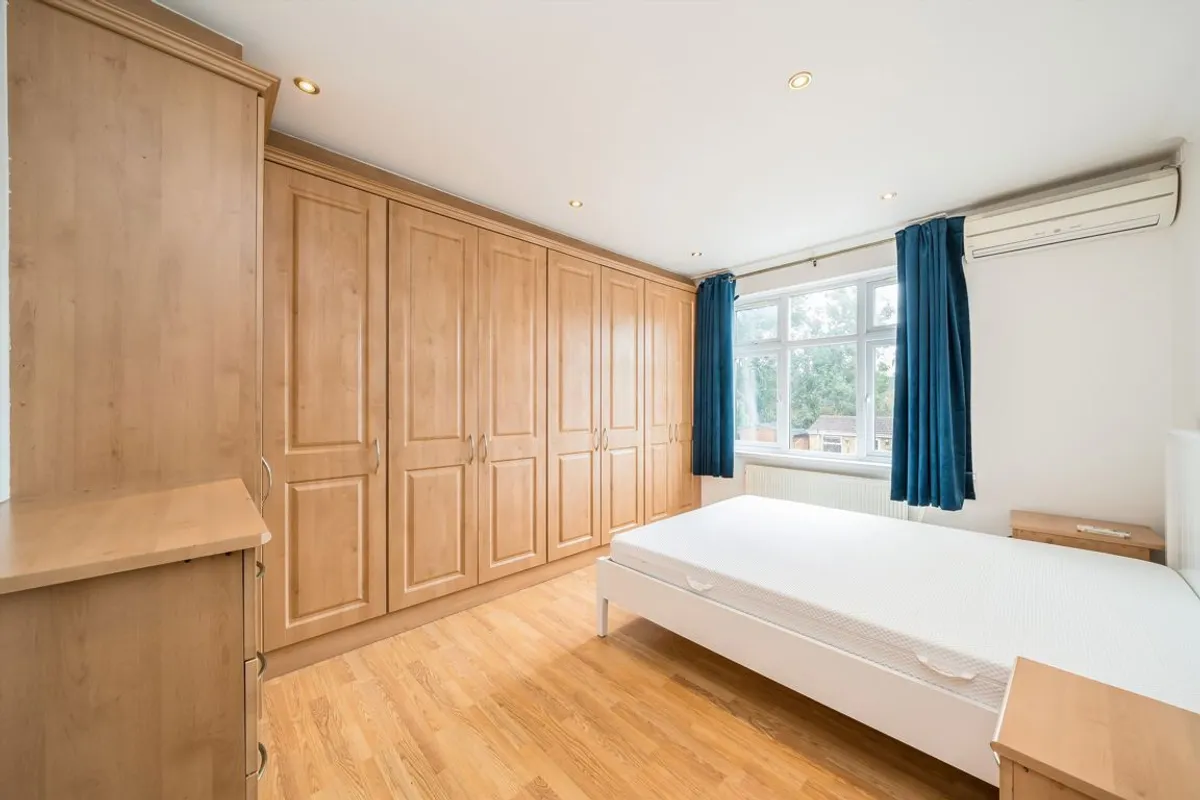 House The Drive in Greater London