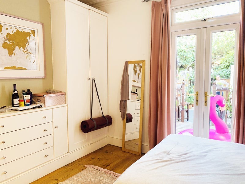 Room Merivale Road in Greater London