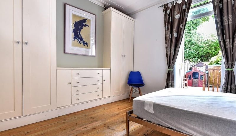 Room Merivale Road in Greater London