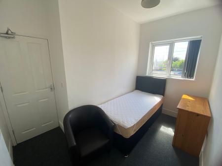 Room Mold Road in Wrexham