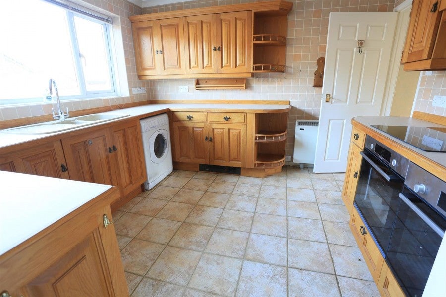 House Broadwell Close in Combe St Nicholas