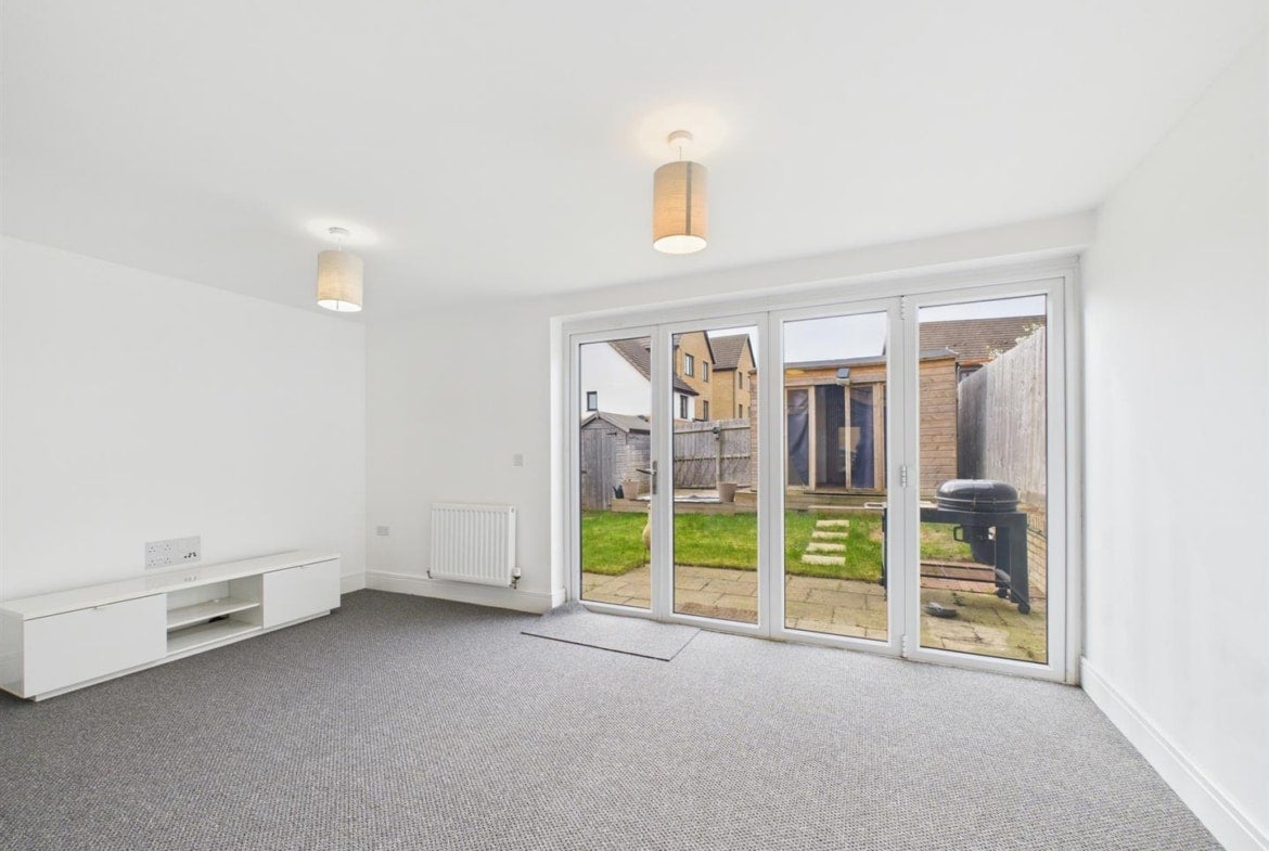 House Chippenham Close in Little Stanion