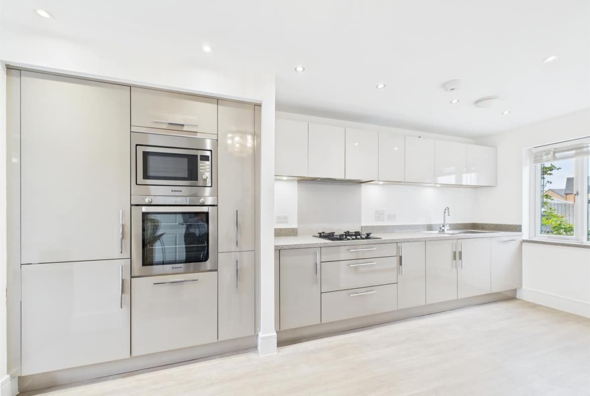 House Chippenham Close in Little Stanion