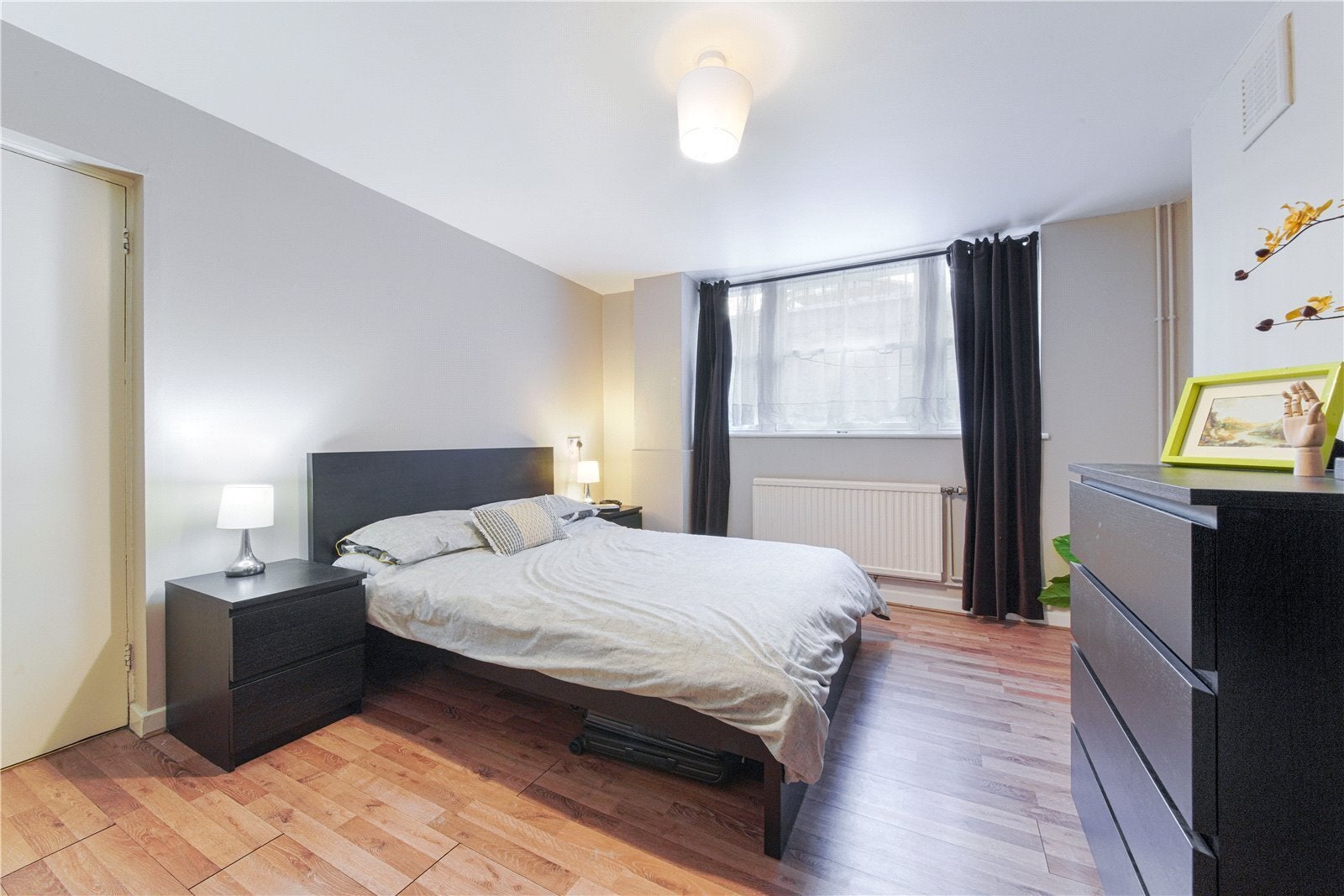 Flat Northdown Street in Greater London