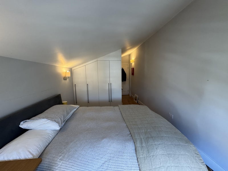 Room Marmion Road in Greater London