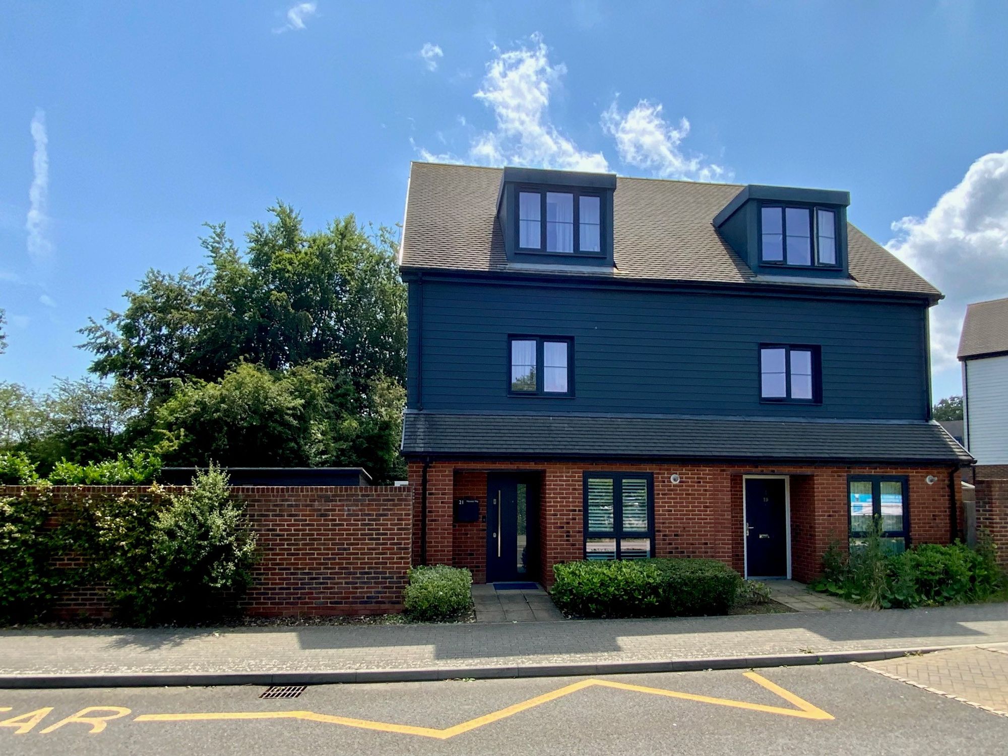 House Kings Hill Avenue in Tonbridge and Malling