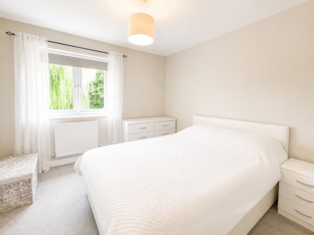 House Alderfield Close in Boston