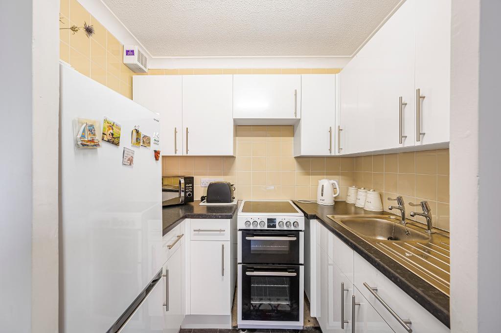 Flat Sutton Road in Seaford