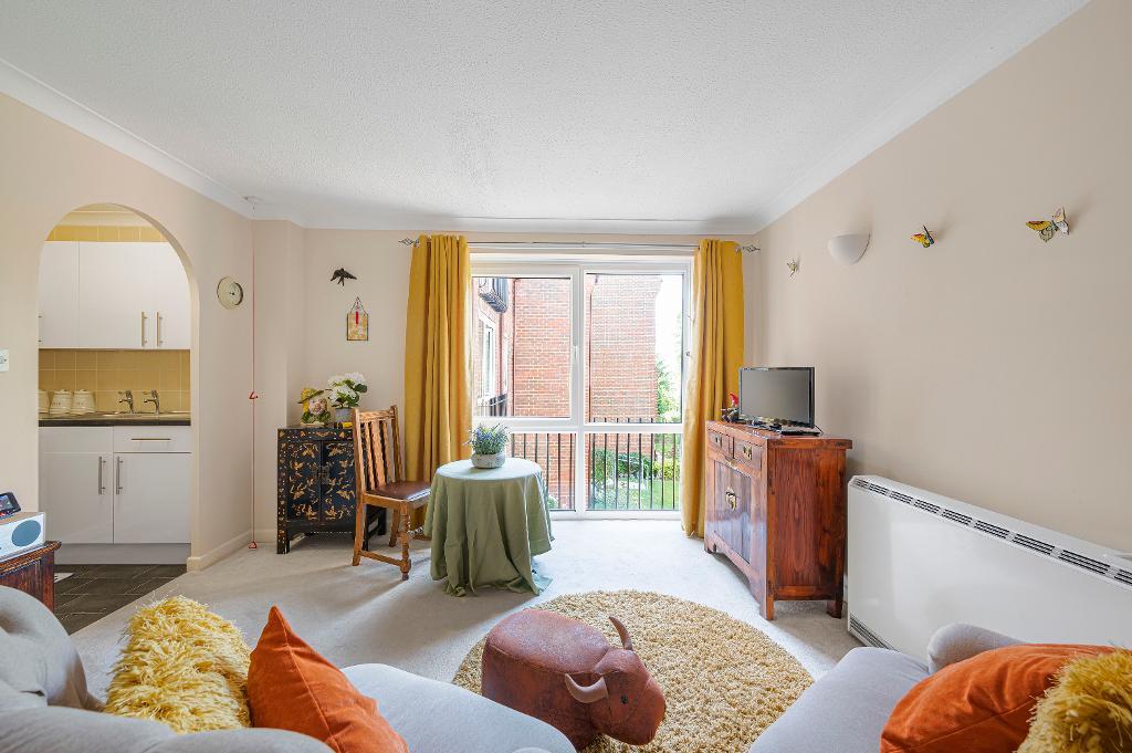 Flat Sutton Road in Seaford