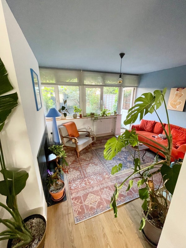 Room Unwin Close in Greater London