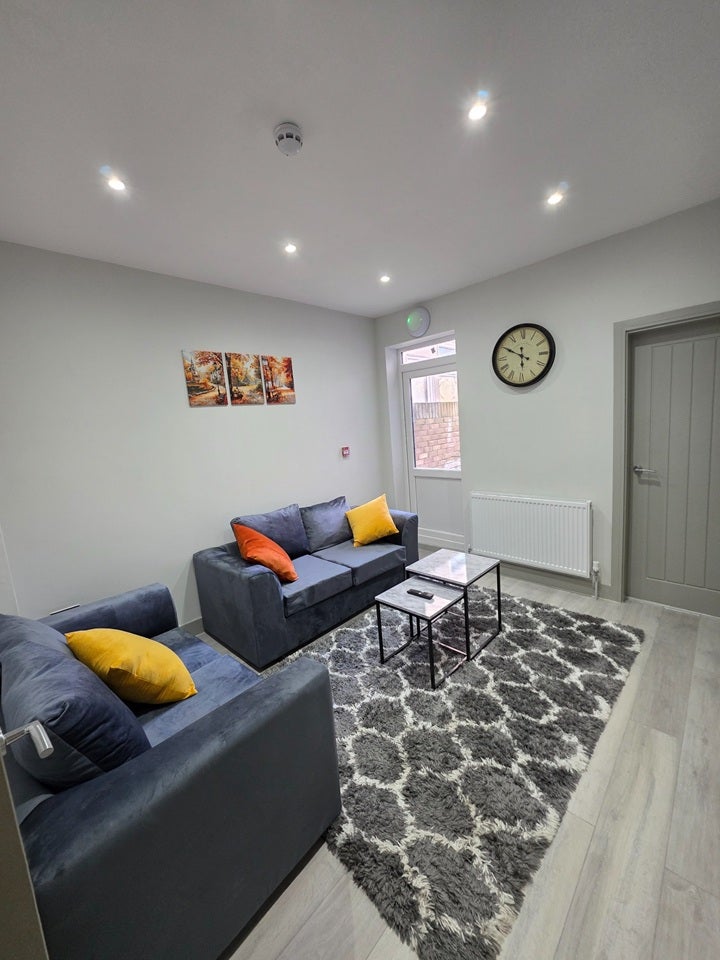 Room Milner Road in Gillingham